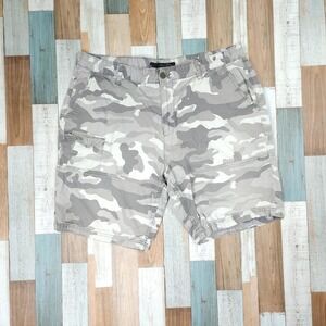 Calvin Klein Casual Mens Camo Cargo Shorts Sz 40
